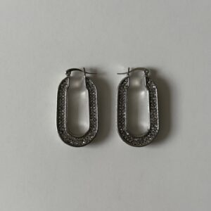 Masywne kolczyki zdobione cyrkoniami