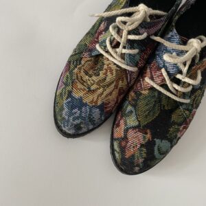 Materiałowe buty z motywem żakardowym - obrazek 4