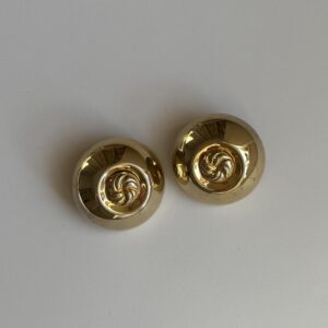 Efektowne duże klipsy w kolorze złotym no 3