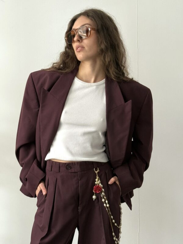 Unikatowy bordowy garnitur oversize