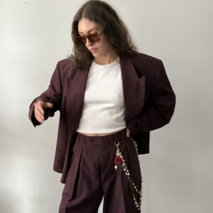 Unikatowy bordowy garnitur oversize - obrazek 8