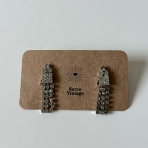 Wiszące klipsy w kolorze srebrnym