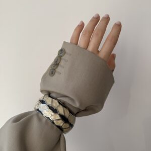 Bransoleta vintage zdobiona kolorową emalią